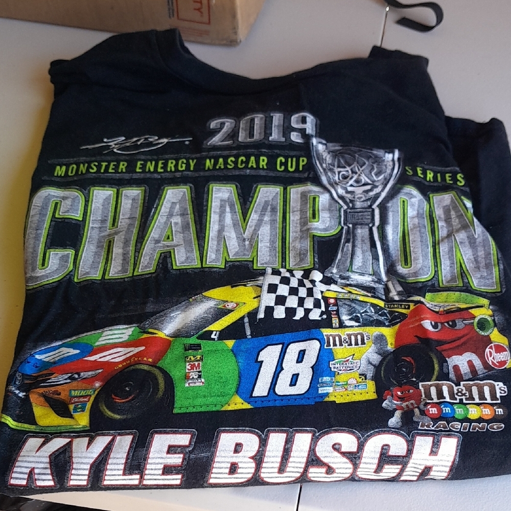 2019 NASCAR Champion Kyle Busch T-Shirt